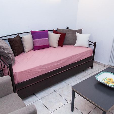 Cozy Apartment In Pireas Kültér fotó