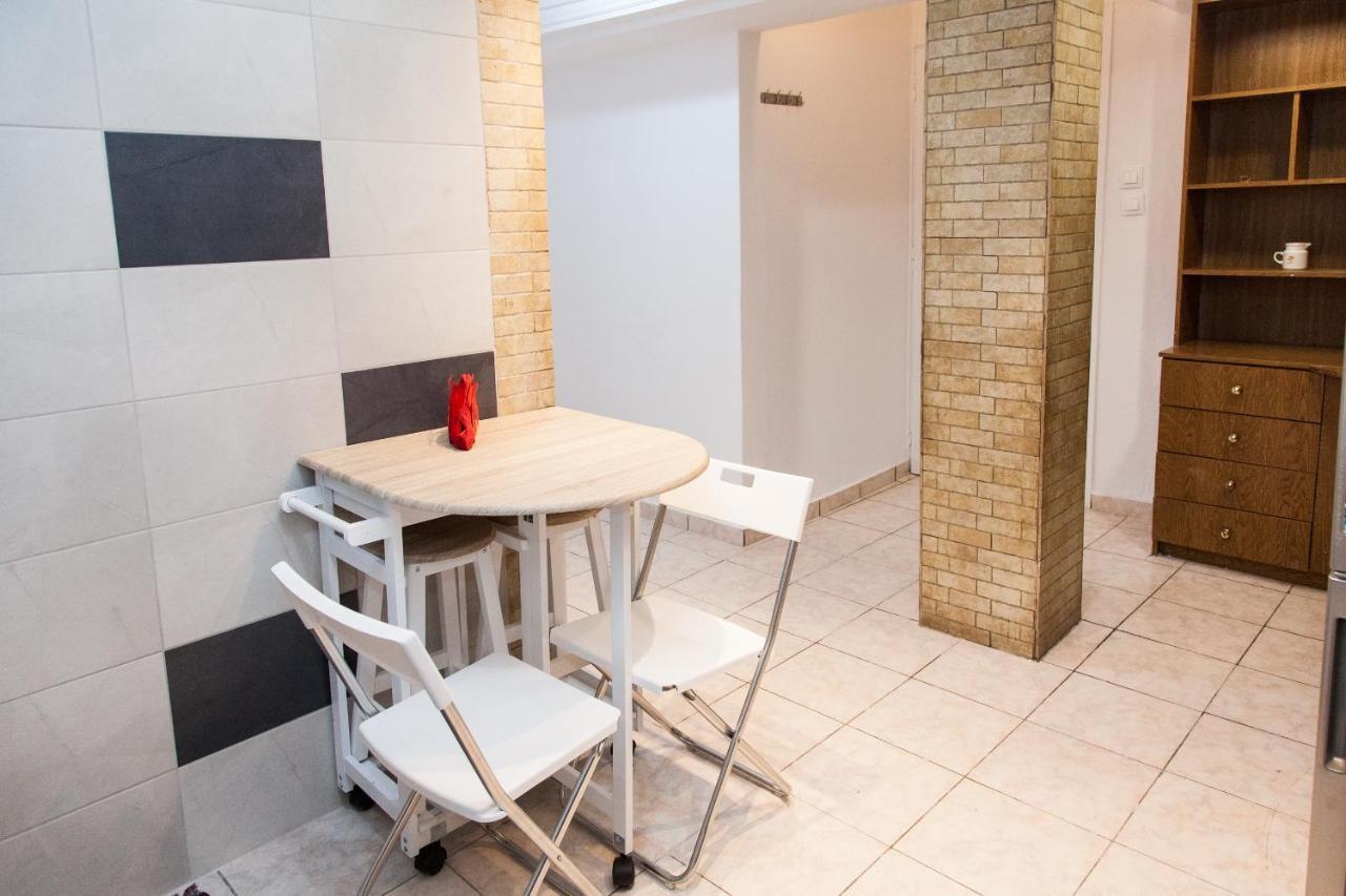 Cozy Apartment In Pireas Kültér fotó