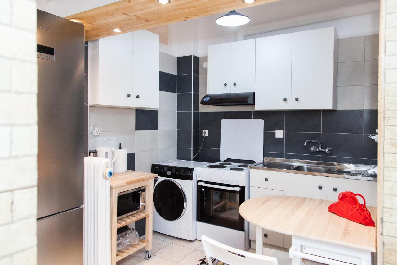 Cozy Apartment In Pireas Kültér fotó