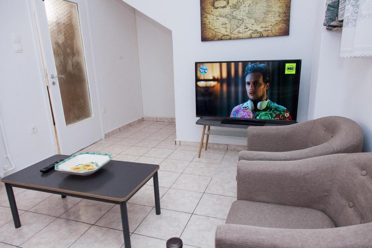 Cozy Apartment In Pireas Kültér fotó