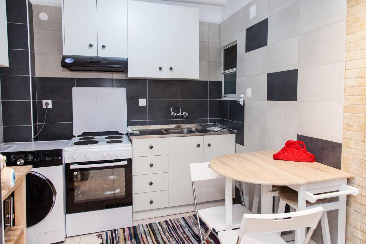 Cozy Apartment In Pireas Kültér fotó